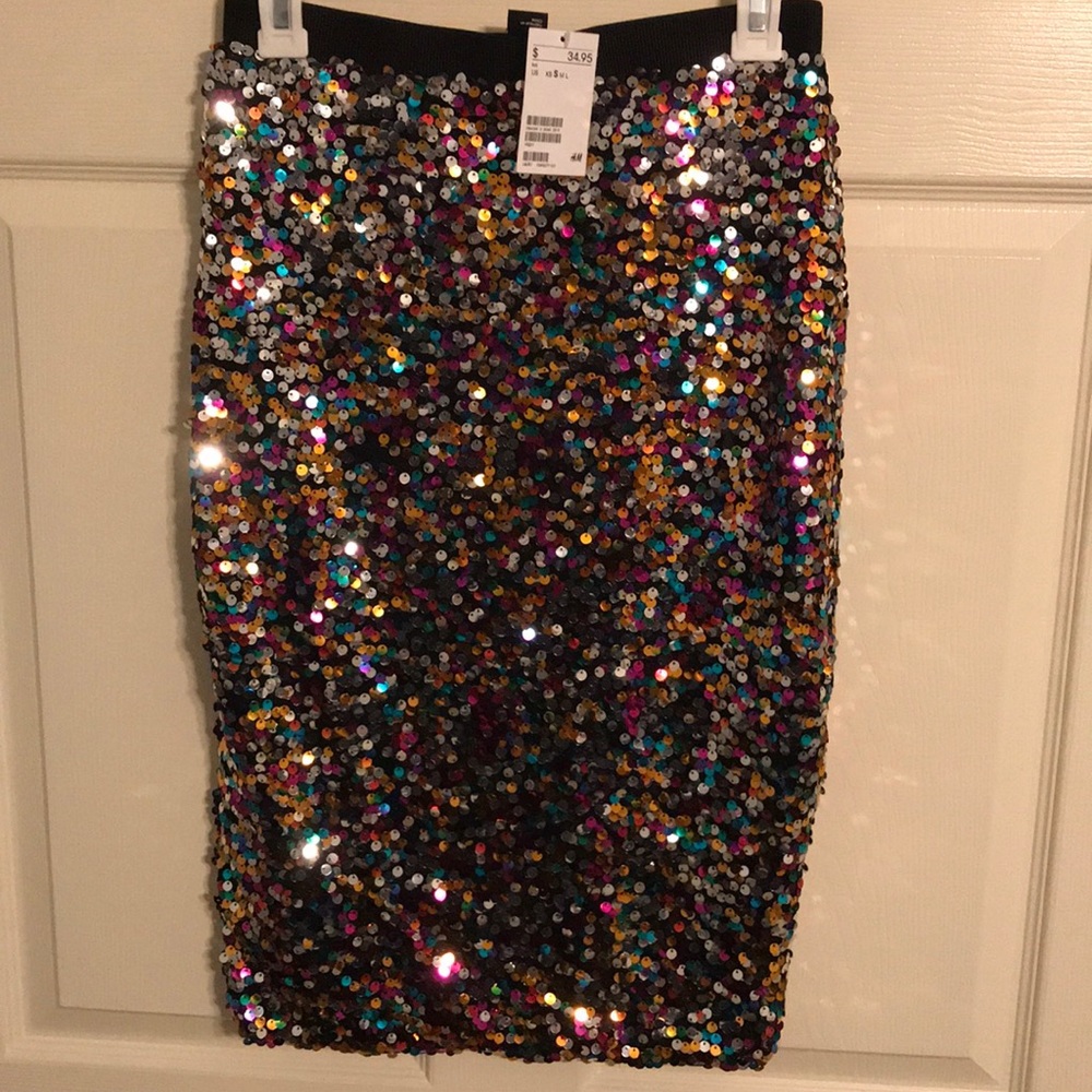 NWT - Sequin Pencil Skirt from H&M size Small